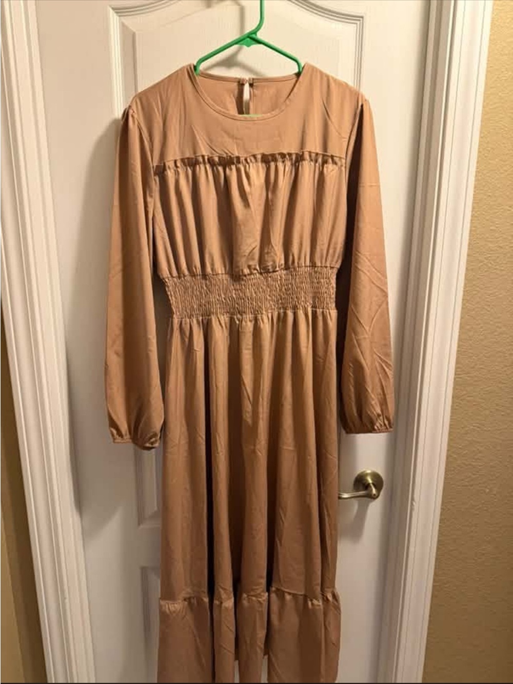 Women's Long Sleeve Tiered Midi Dress - Tan